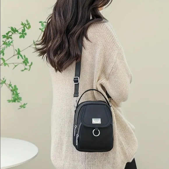 Lightweight Black Nylon Crossbody Bag with Multiple Zippered Compartments NWOT - Picture 3 of 11